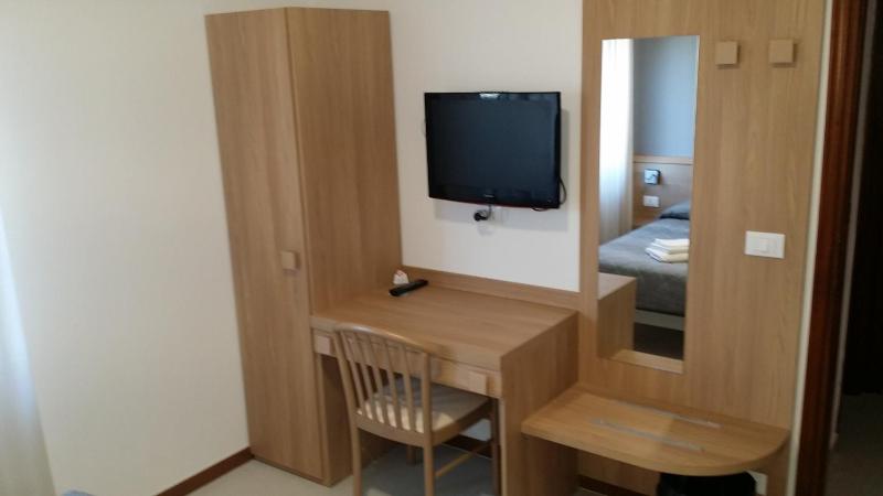 Standard Family Room image 1