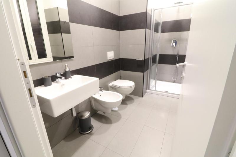 Standard Double Room image 3