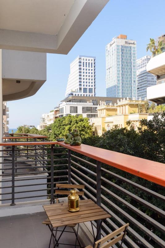 Mamad New Bright Balcony Near Beach By Feelhome - image 5