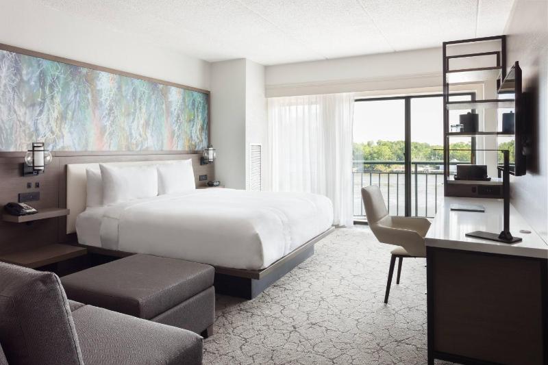 Marriott Savannah Riverfront - image 42