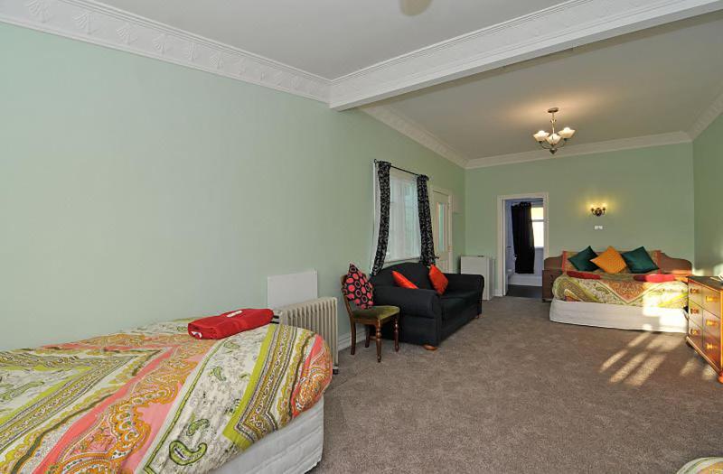 Richmond Guest House - image 37