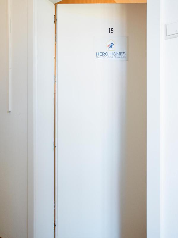 Boho Living Altstadt Suites - Free Parking by HERO HOMES Graz - image 24