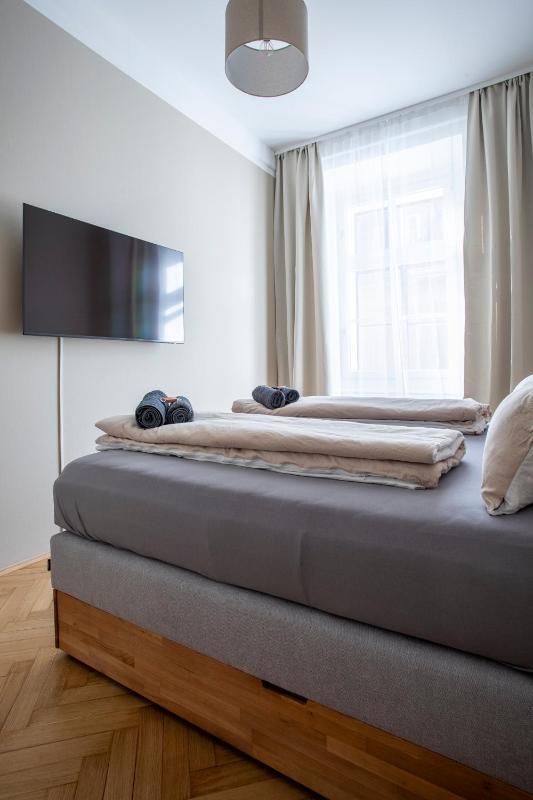 Boho Living Altstadt Suites - Free Parking by HERO HOMES Graz - image 45