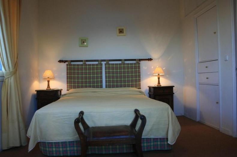 Two-Bedroom Apartment with Sea View image 1