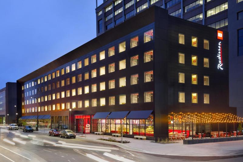 Radisson Red Minneapolis Downtown - image 19