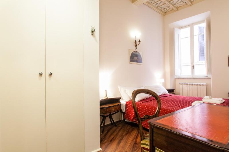 Vicolo Torretta - FromHometoRome - image 15
