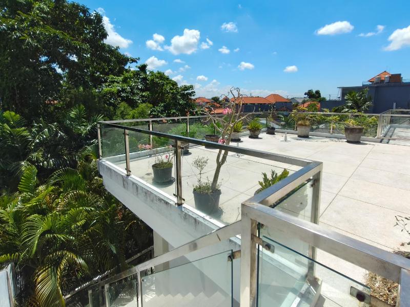 The Lavana Dzawani Seminyak 3 Bedroom Villa - image 45