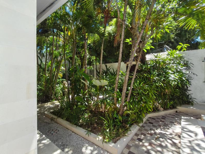 The Lavana Dzawani Seminyak 3 Bedroom Villa - image 38