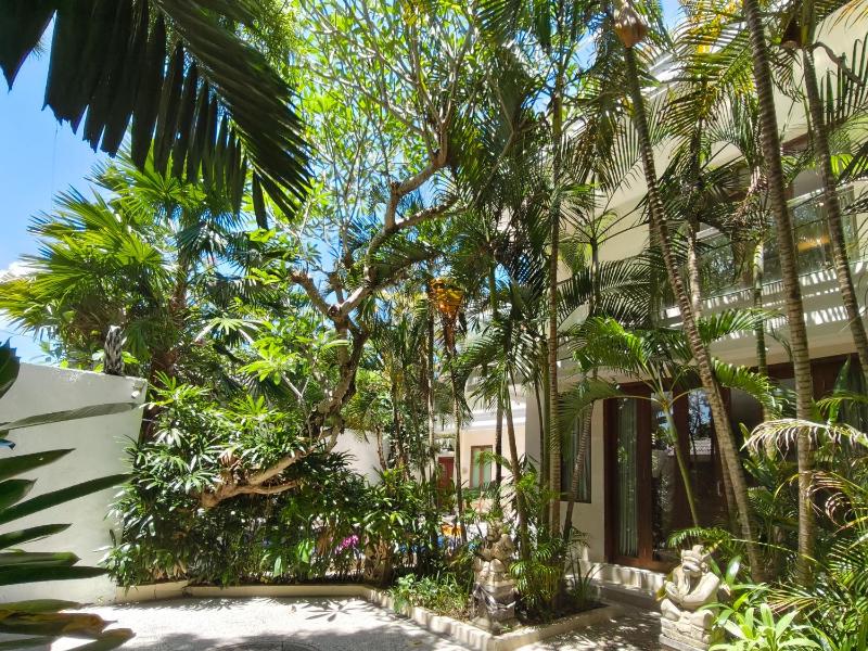 The Lavana Dzawani Seminyak 3 Bedroom Villa - image 28