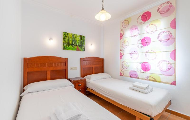 Las Flores by Sun & Sea Homes - image 16