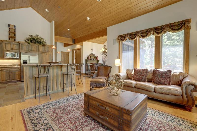 Shock Hill Retreat Excellent Location Breck Townhome with Hot Tub Near Gondola - image 30