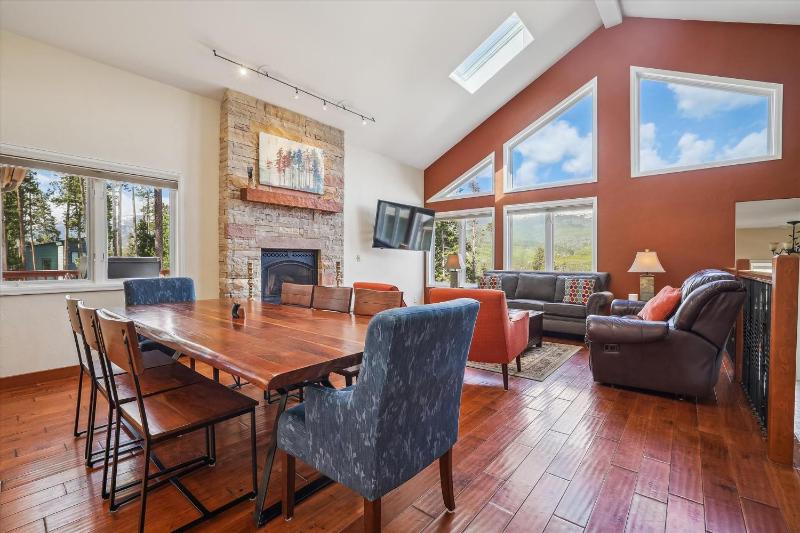 Silver Shekel Retreat Breck Home with Hot Tub and Views - image 25