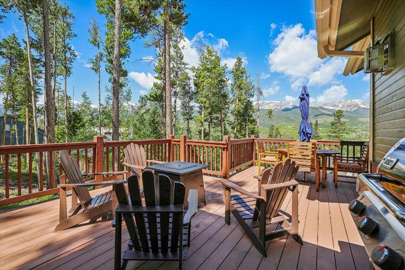 Silver Shekel Retreat Breck Home with Hot Tub and Views - image 46