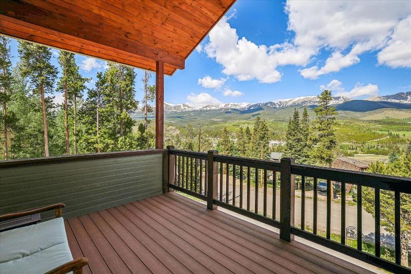 Silver Shekel Retreat Breck Home with Hot Tub and Views - image 34