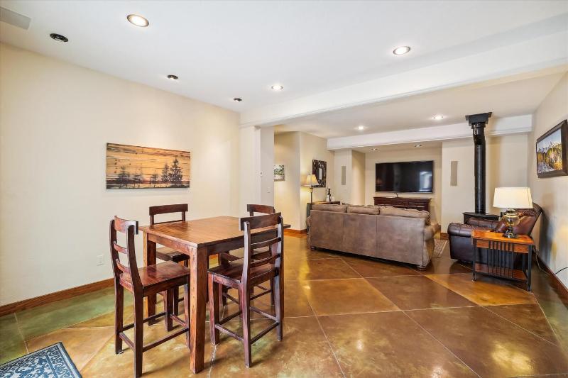 Silver Shekel Retreat Breck Home with Hot Tub and Views - image 43