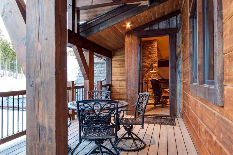 Slopeside Manor: Ski Access on Peak 8 Private Hot Tub Resort Amenities - image 37