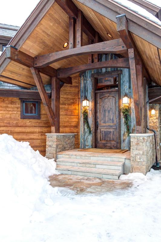 Slopeside Manor: Ski Access on Peak 8 Private Hot Tub Resort Amenities - image 36