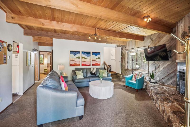 SnowAway: Wooded Peak 8 Breckenridge Home with Ski Access - image 7
