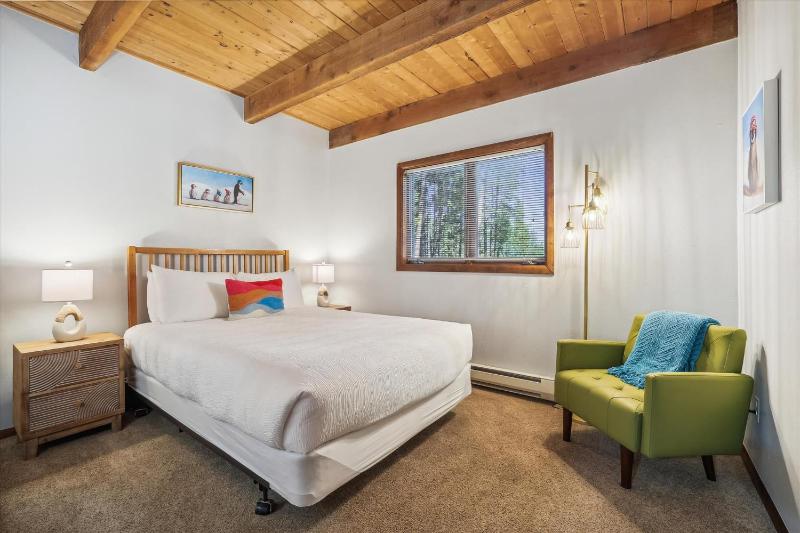 SnowAway: Wooded Peak 8 Breckenridge Home with Ski Access - image 39