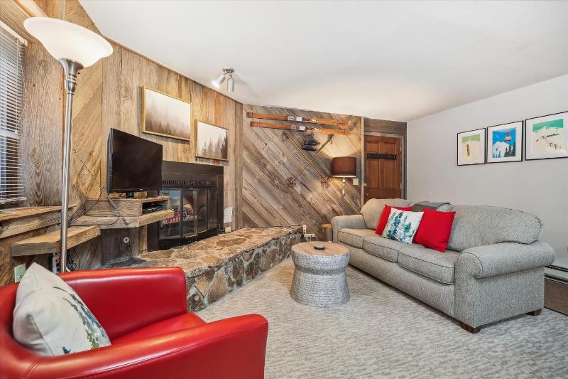SnowAway: Wooded Peak 8 Breckenridge Home with Ski Access - image 12