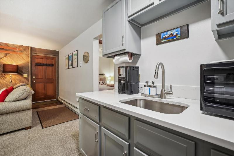 SnowAway: Wooded Peak 8 Breckenridge Home with Ski Access - image 10