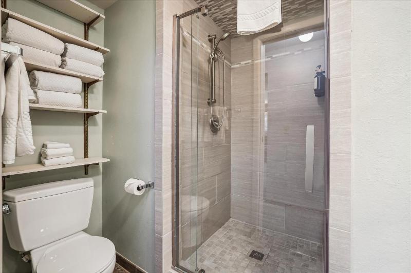 SnowAway: Wooded Peak 8 Breckenridge Home with Ski Access - image 18