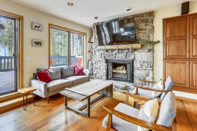 The Duck House: Ski In / Out Breckenridge Home with Hot Tub and Sauna - image 21