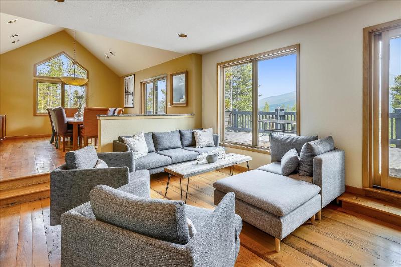 The Duck House: Ski In / Out Breckenridge Home with Hot Tub and Sauna - image 25