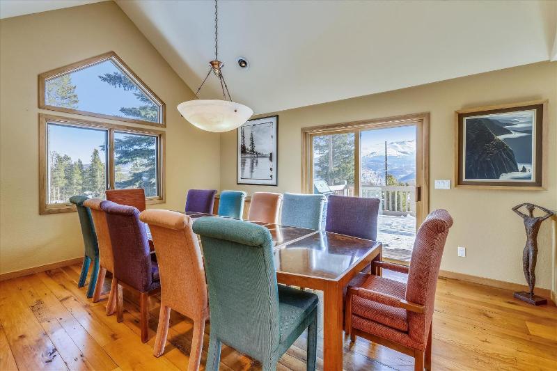 The Duck House: Ski In / Out Breckenridge Home with Hot Tub and Sauna - image 39