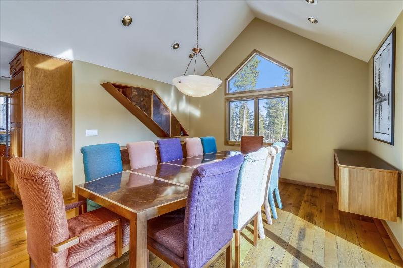 The Duck House: Ski In / Out Breckenridge Home with Hot Tub and Sauna - image 16