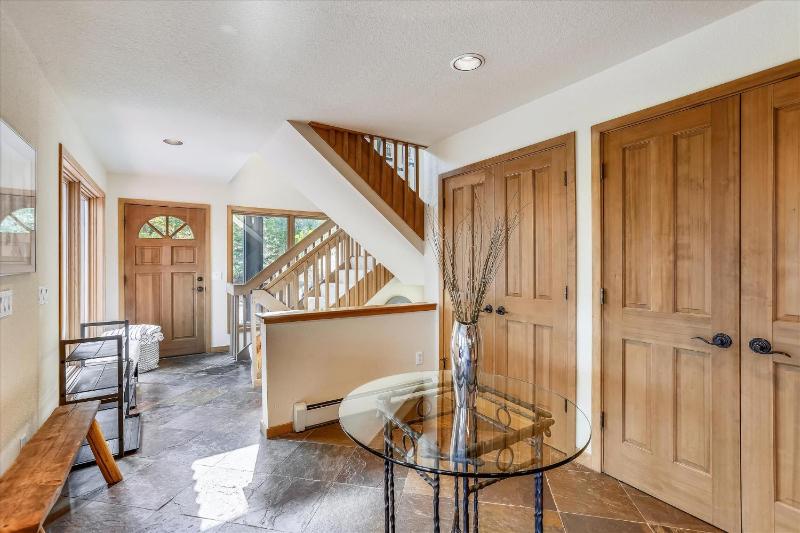 The Duck House: Ski In / Out Breckenridge Home with Hot Tub and Sauna - image 31