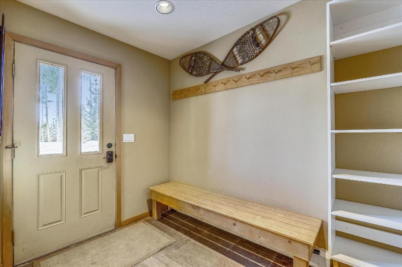 The Duck House: Ski In / Out Breckenridge Home with Hot Tub and Sauna - image 33