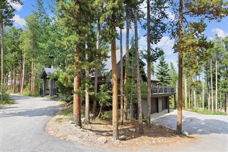 The Duck House: Ski In / Out Breckenridge Home with Hot Tub and Sauna - image 27
