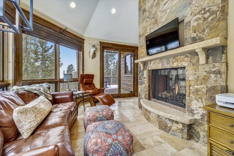 The Great Escape: Breckenridge Home with Hot Tub and Mountain Views - image 15