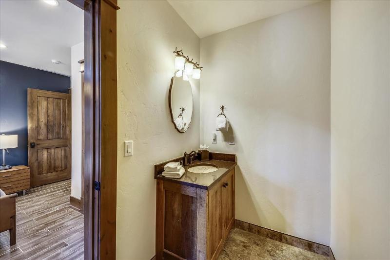 The Great Escape: Breckenridge Home with Hot Tub and Mountain Views - image 48