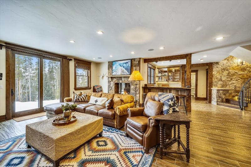 The Great Escape: Breckenridge Home with Hot Tub and Mountain Views - image 13