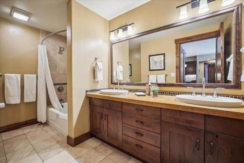 Water House on Main 5104: Breckenridge Condo with Resort Amenities Walk to Slopes - image 5