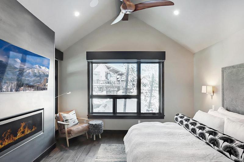 Wintours Leap has easy ski access and private hob! - image 4