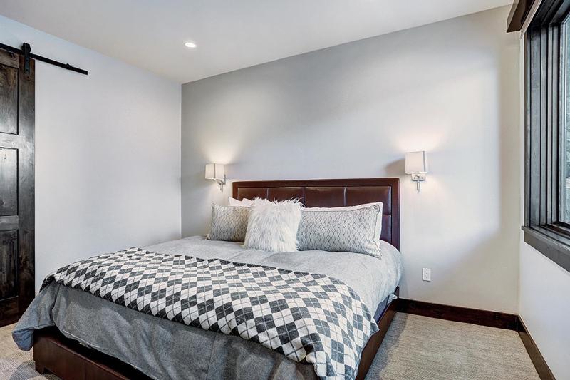 Wintours Leap has easy ski access and private hob! - image 29