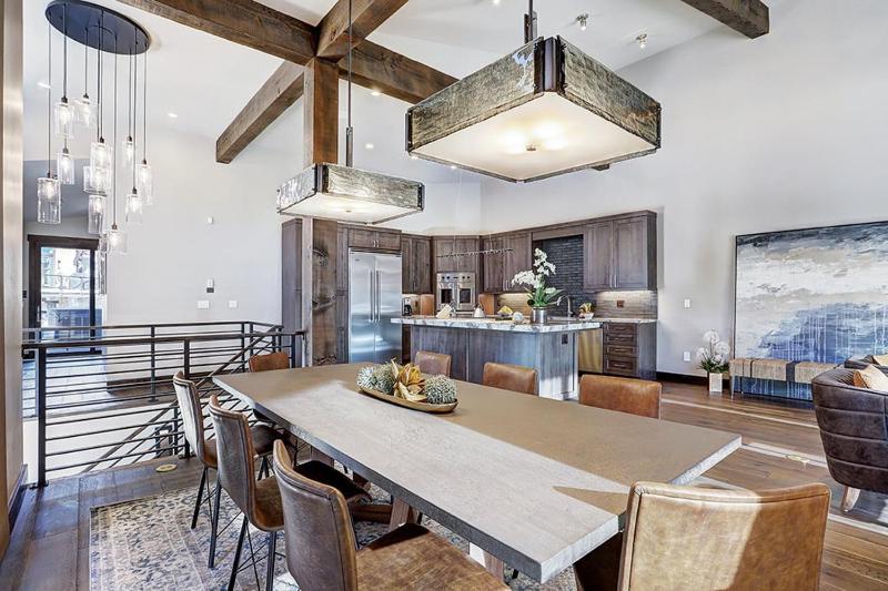Wintours Leap has easy ski access and private hob! - image 49