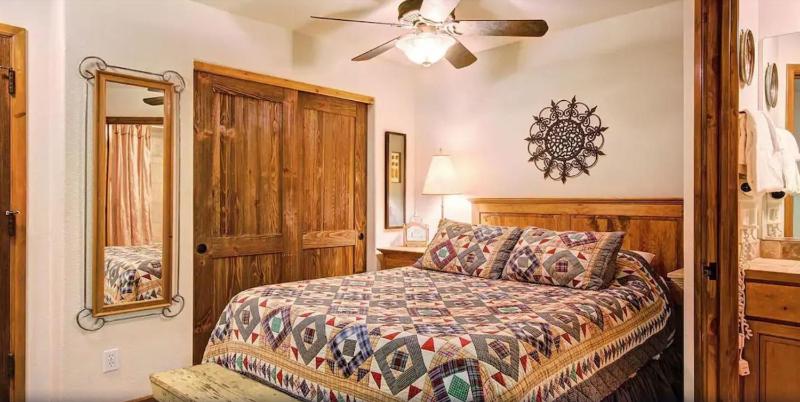 Tyra Riverbend 111: Ski In/Out Breckenridge Condo with Hot Tubs - image 25