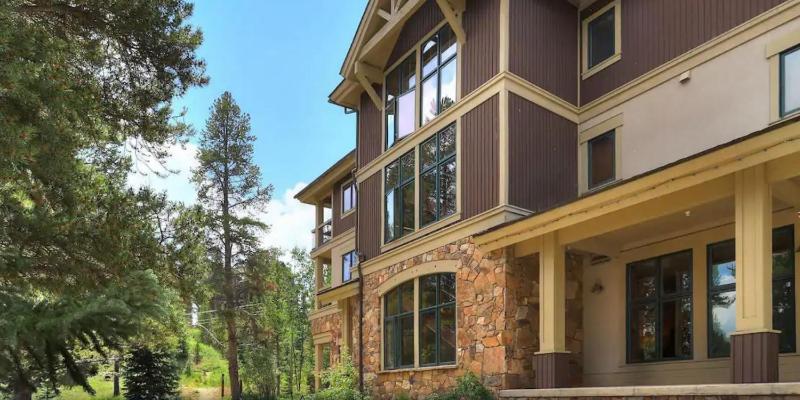 Tyra Riverbend 111: Ski In/Out Breckenridge Condo with Hot Tubs - image 14
