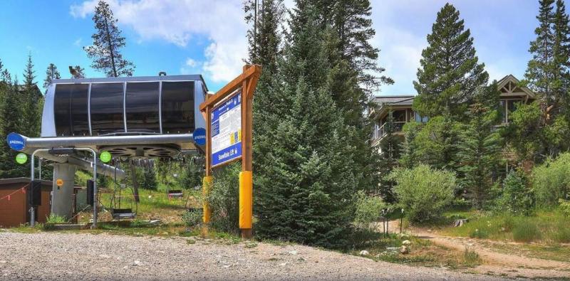Tyra Riverbend 111: Ski In/Out Breckenridge Condo with Hot Tubs - image 23
