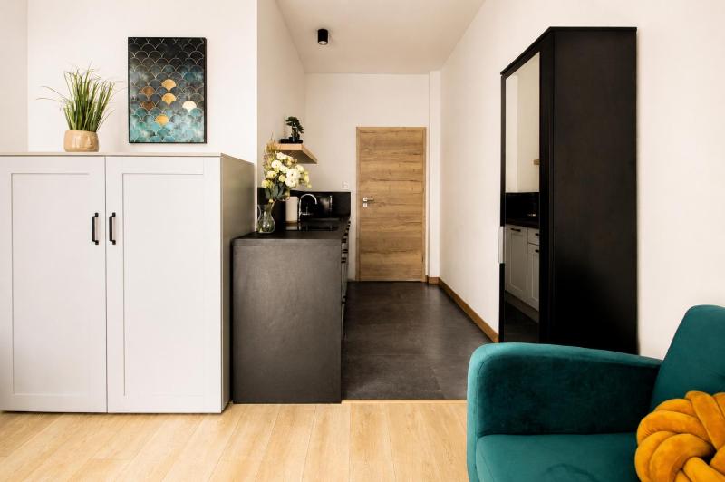 PiotrApartments - Central Warsaw Wilcza - Luxury Apartment - Prime Location - image 5