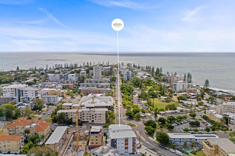 Beachside Bliss - Sea Views & 300m to Kings Beach - image 18