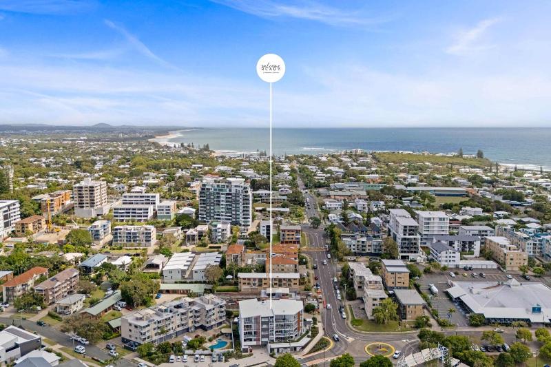 Beachside Bliss - Sea Views & 300m to Kings Beach - image 3