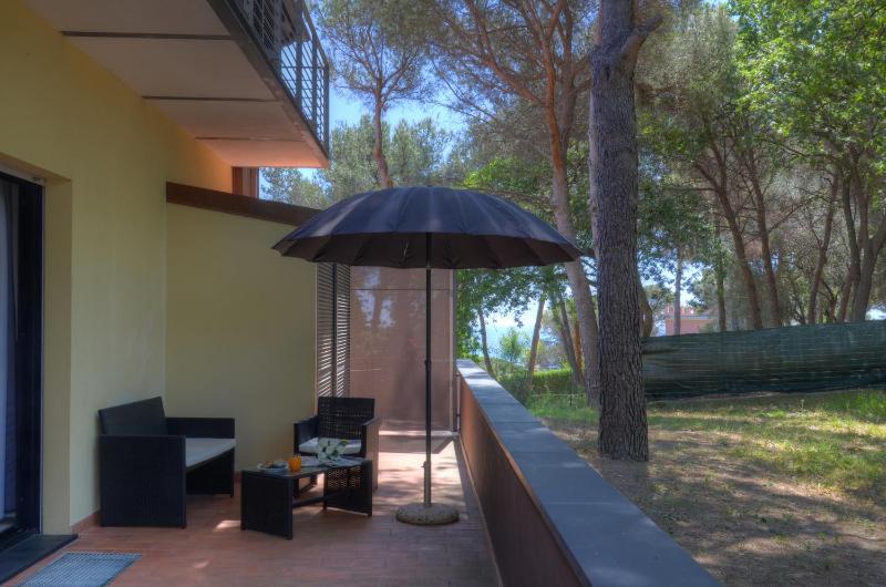 Classic Double Room with Pinewood View and Terrace image 4