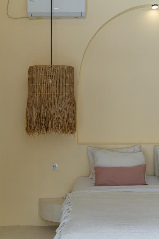 Casa Mara - 2BR Tropical Villa Canggu Walk to Beach & Cafés! - image 6