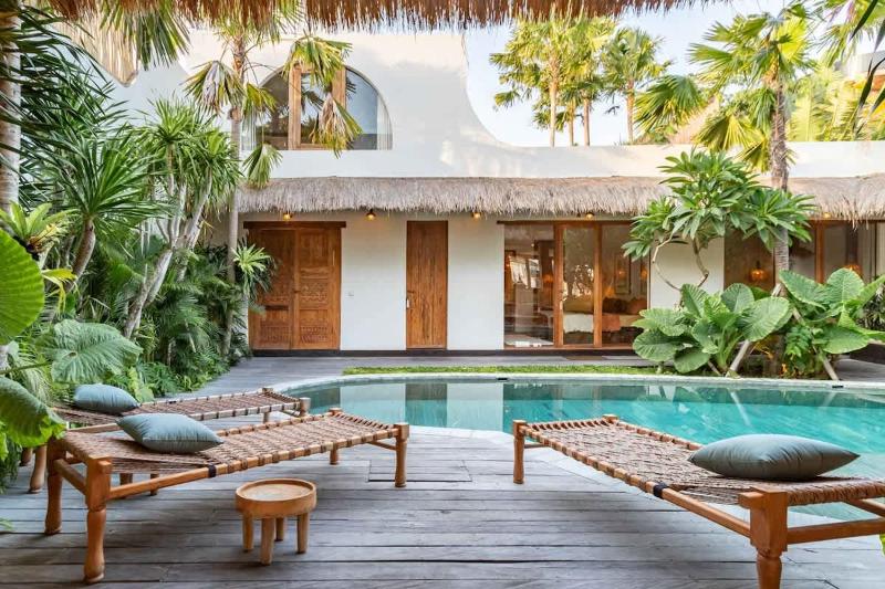 5BR Villa Private Pool Rice Fields view - Canggu - image 10
