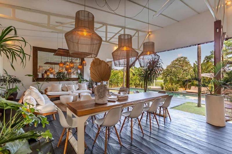 NEW 5BR Villa Rice Field Views Dream Escape - image 7